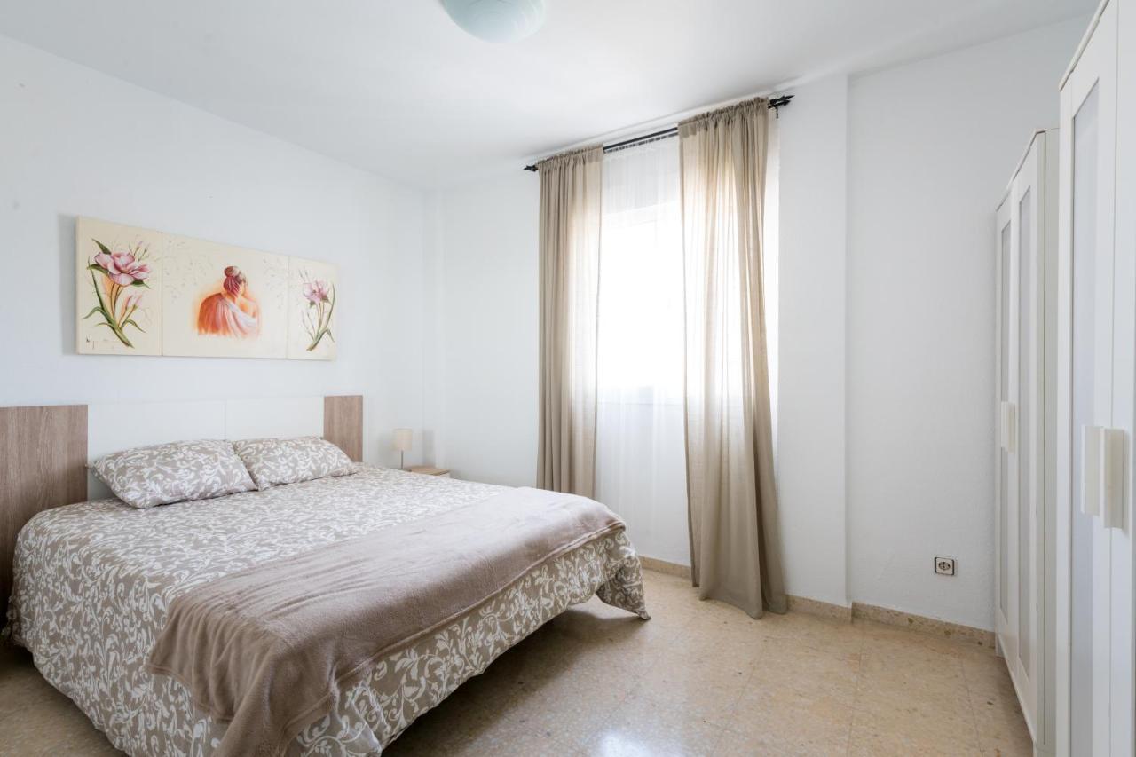 Piso 3 Dormitorios Hl Gines A 10" De Sevilla, A 20" Del Aeropuerto De Sevilla Kültér fotó